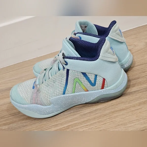 New Balance TWO WXY Chill Blue Ice Basketball Shoes